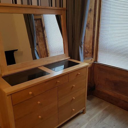 Rozina Apartment Paisley Bagian luar foto