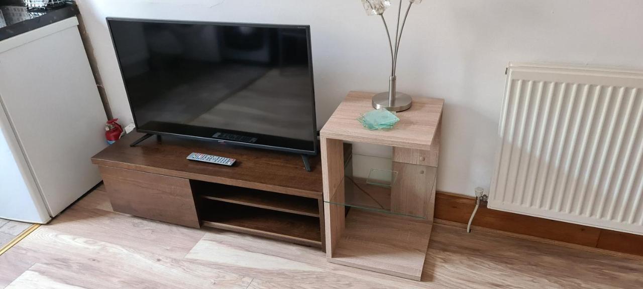 Rozina Apartment Paisley Bagian luar foto